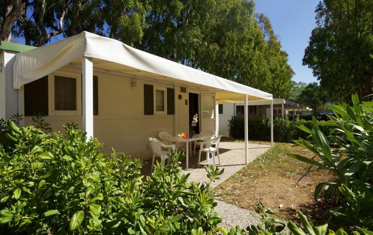 קניגיונה Centro Vacanze Isuledda מראה חיצוני תמונה